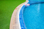 gazon-piscine